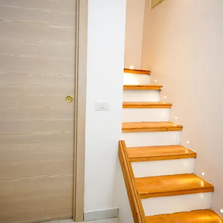 Apartment Joia's House In The Historic Centre L.b. Naples